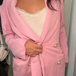 pink trenchcoat !!!